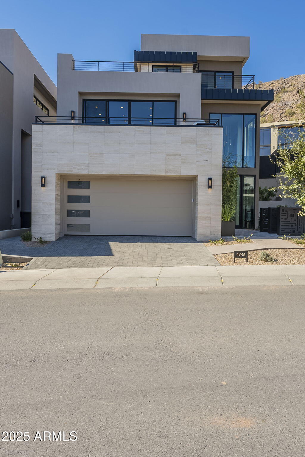 PHOENICIAN - Residential