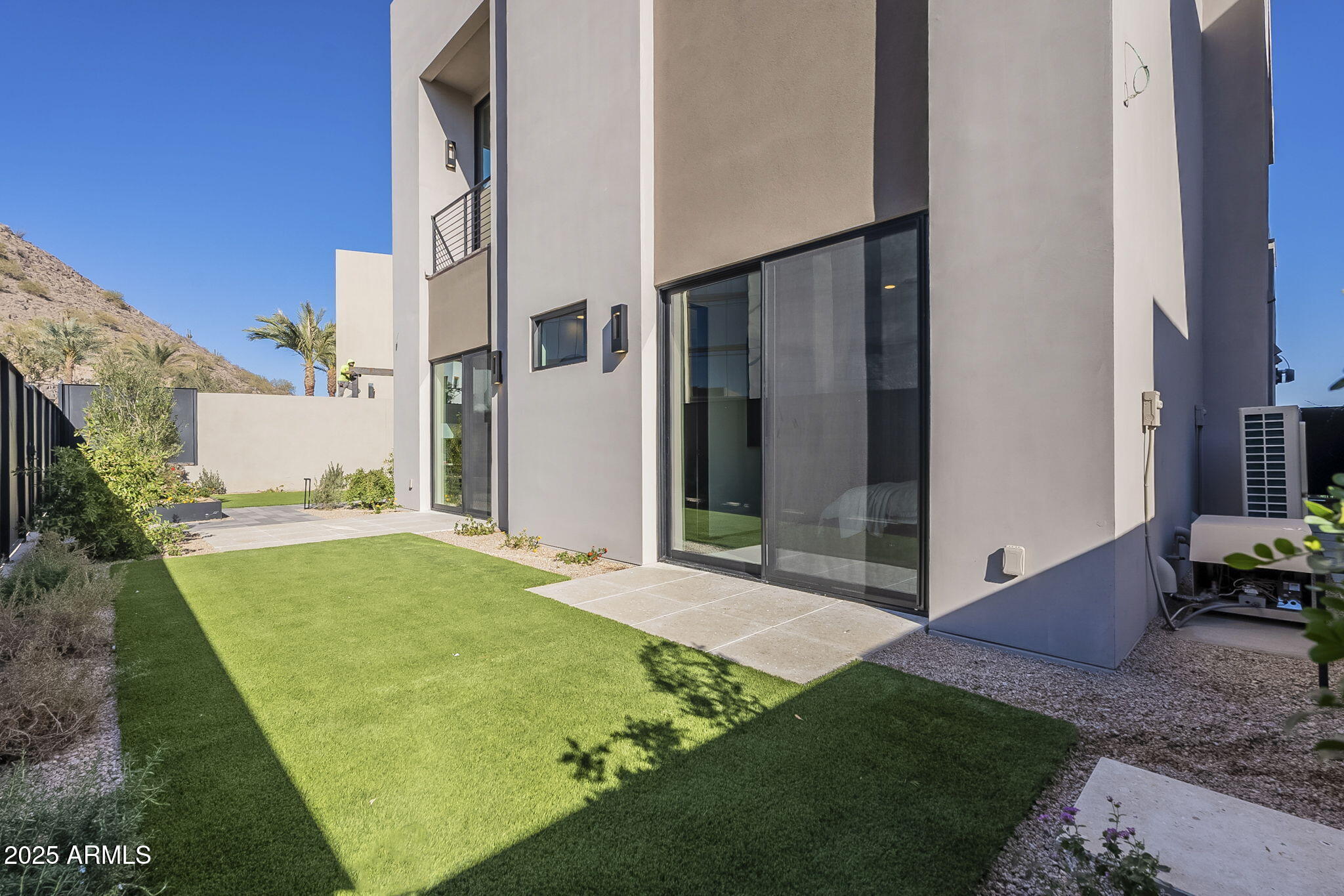 PHOENICIAN - Residential