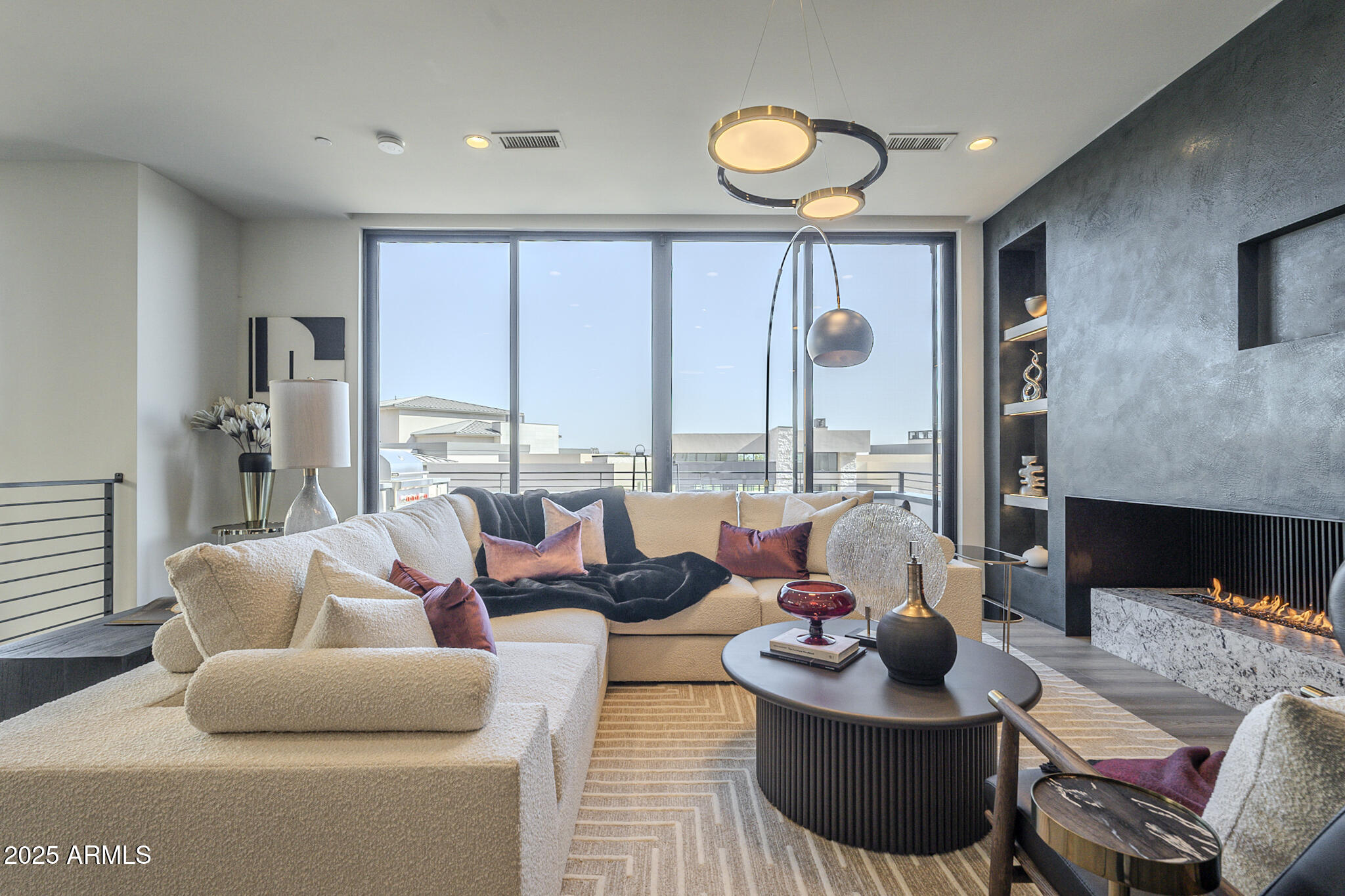 PHOENICIAN - Residential