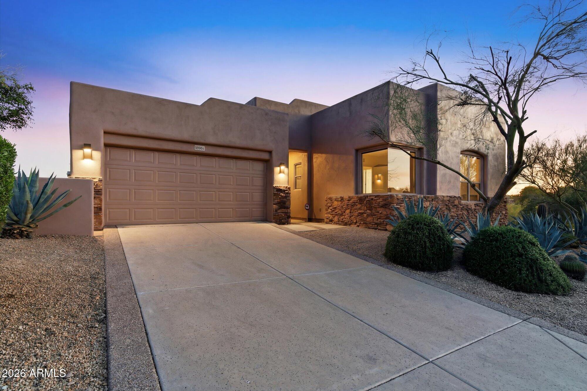 DIAMANTE DEL LAGO - Residential