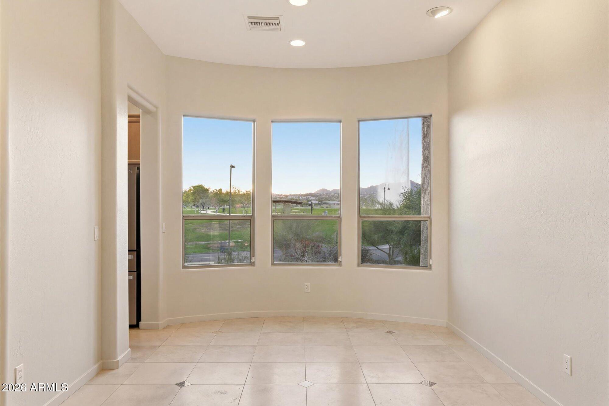 DIAMANTE DEL LAGO - Residential