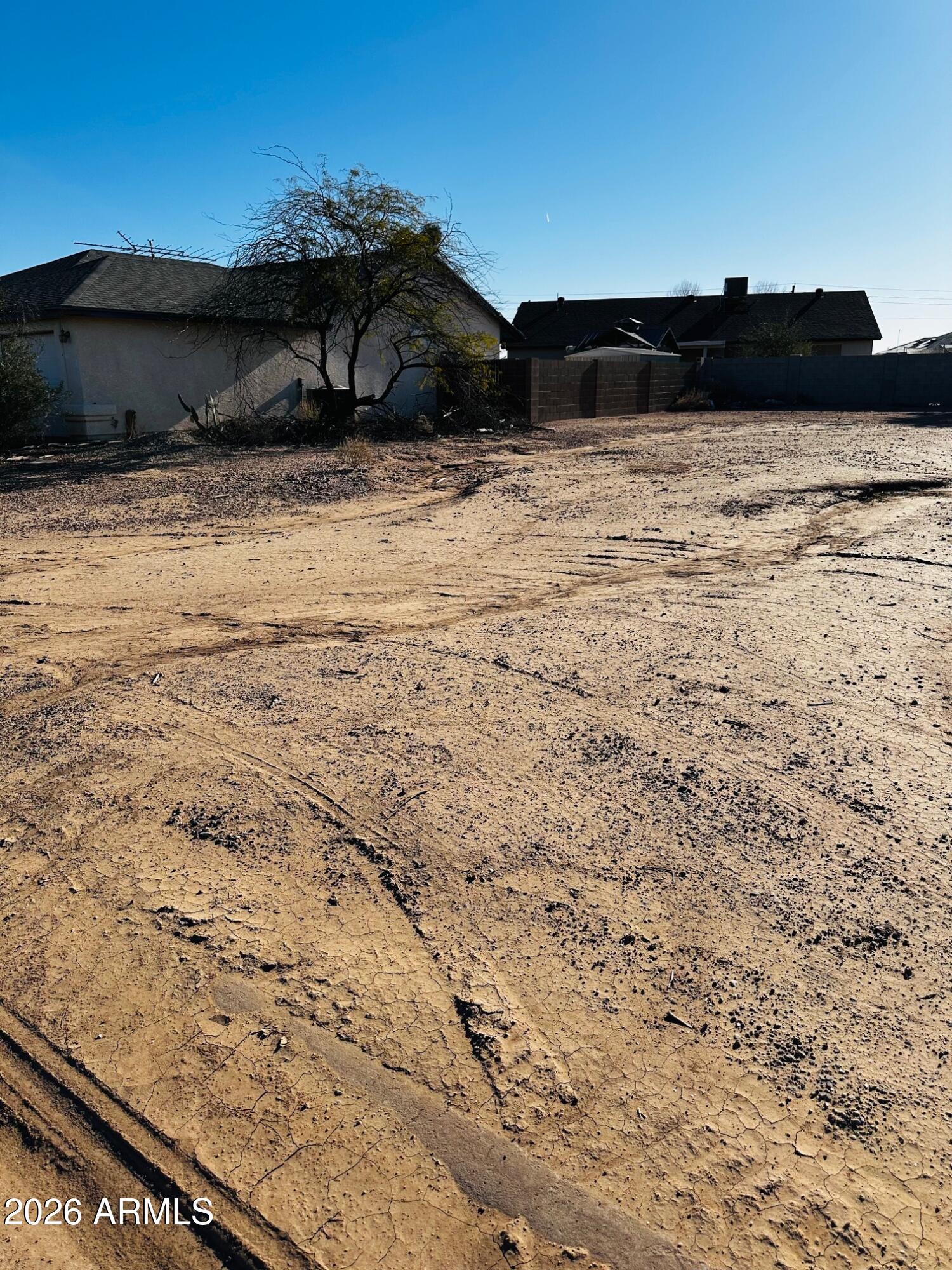 ARIZONA CITY UNIT TWO - Land