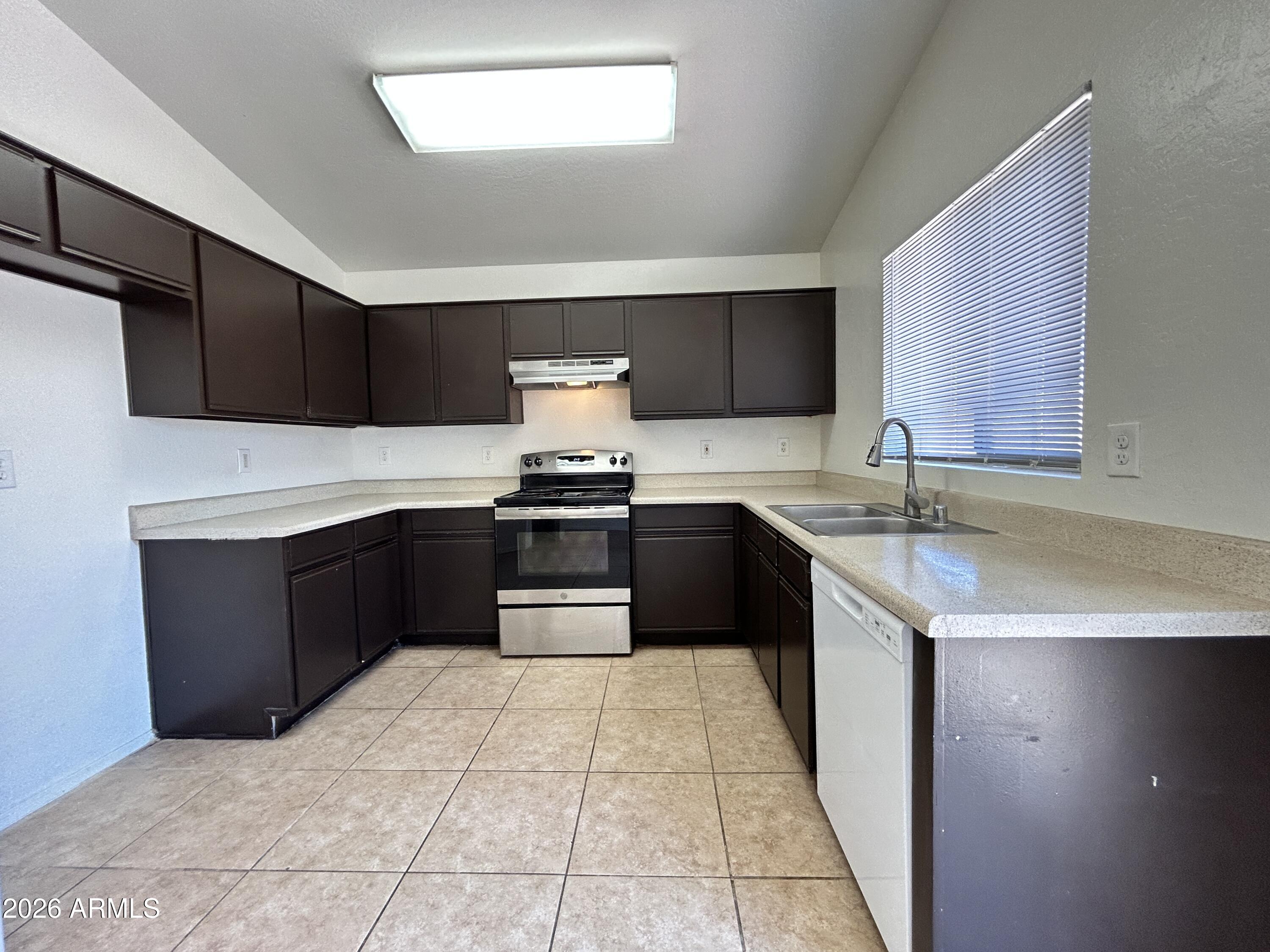 ASHTON RANCH - Residential Lease