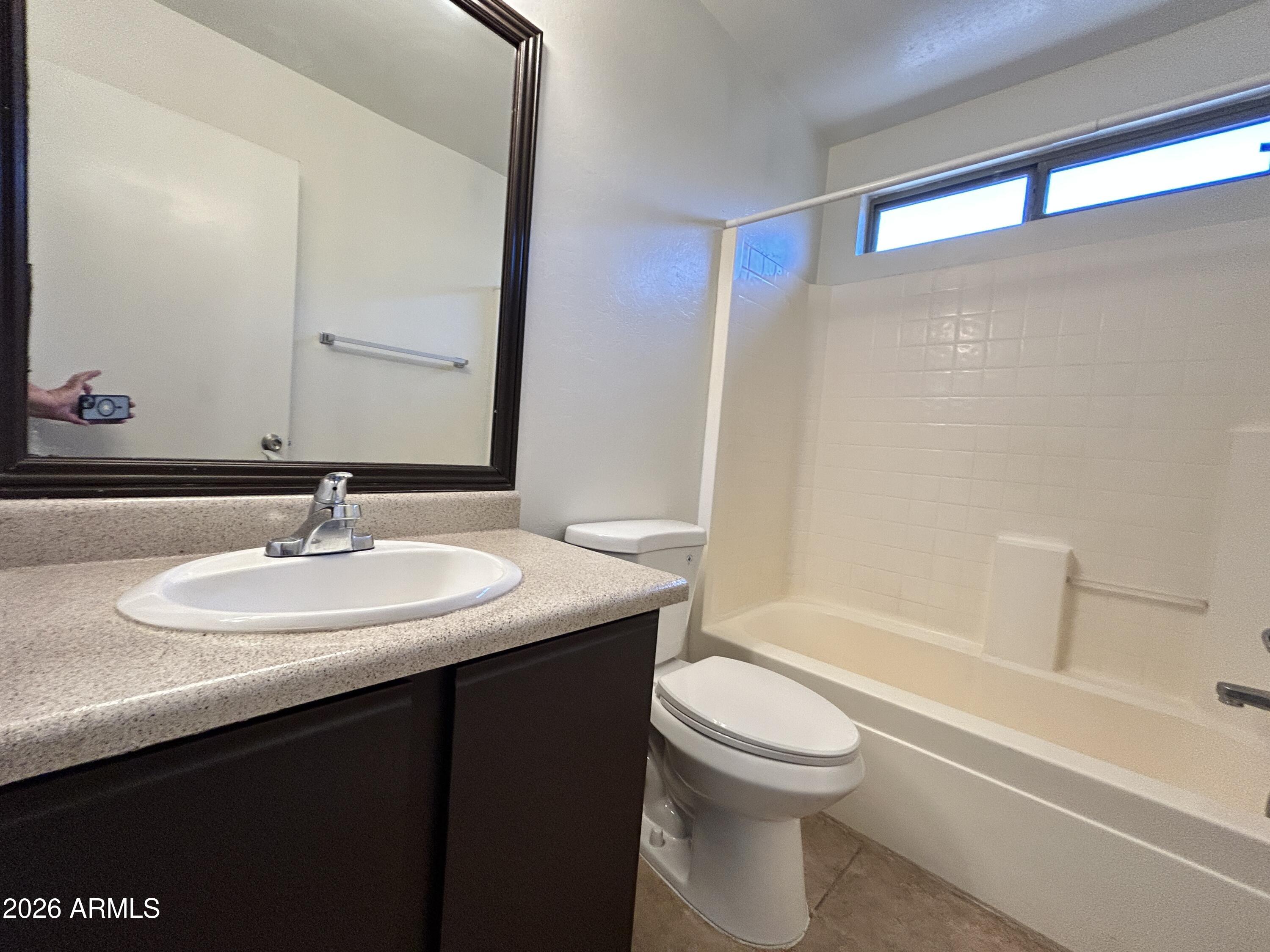 ASHTON RANCH - Residential Lease
