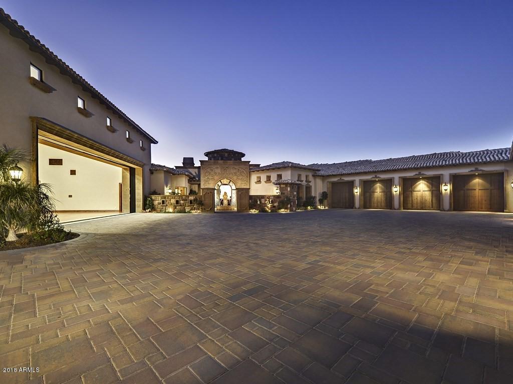 DIAMOND POINT AT LAS SENDAS MOUNTAIN - Residential