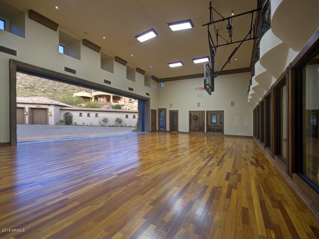 DIAMOND POINT AT LAS SENDAS MOUNTAIN - Residential