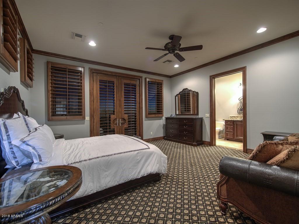 DIAMOND POINT AT LAS SENDAS MOUNTAIN - Residential