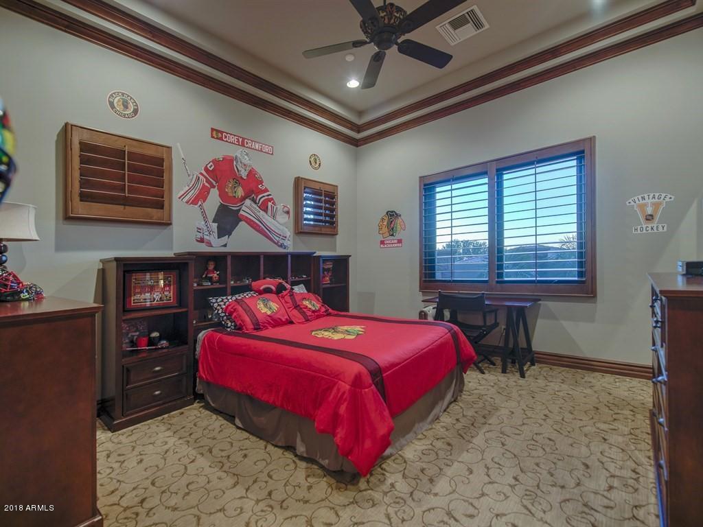 DIAMOND POINT AT LAS SENDAS MOUNTAIN - Residential