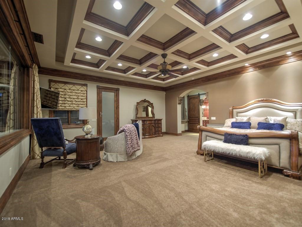 DIAMOND POINT AT LAS SENDAS MOUNTAIN - Residential