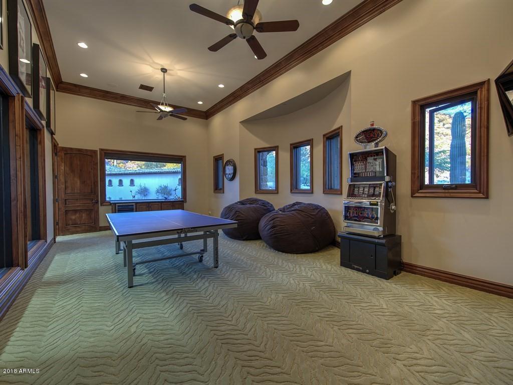 DIAMOND POINT AT LAS SENDAS MOUNTAIN - Residential