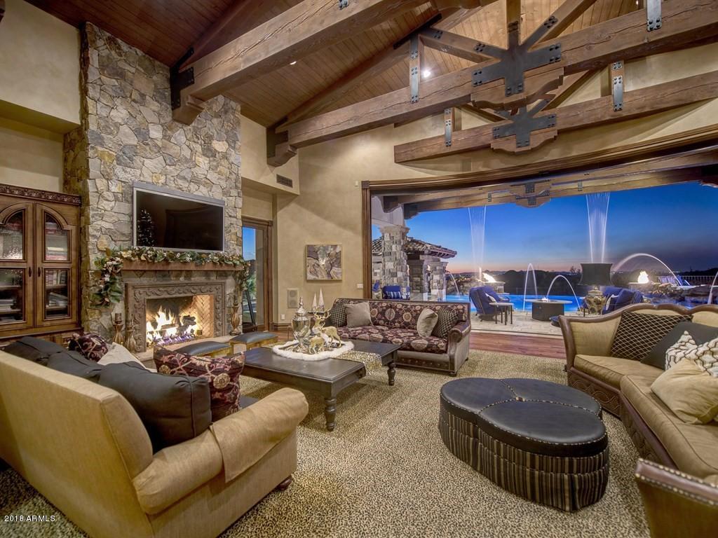 DIAMOND POINT AT LAS SENDAS MOUNTAIN - Residential
