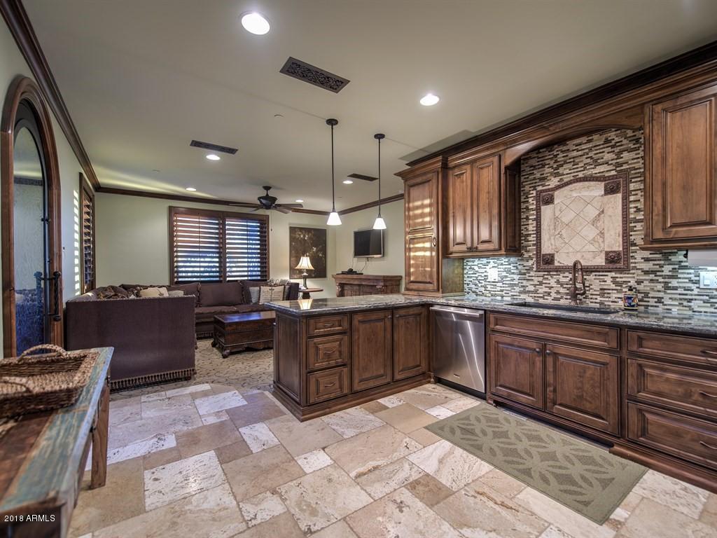 DIAMOND POINT AT LAS SENDAS MOUNTAIN - Residential