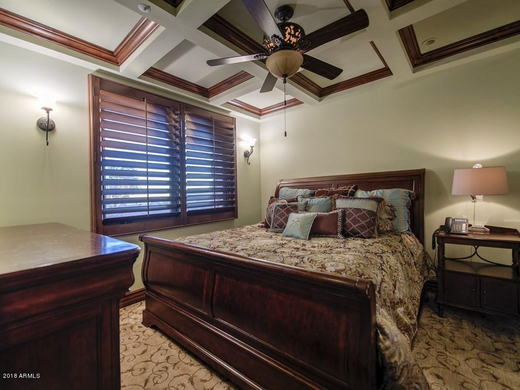 DIAMOND POINT AT LAS SENDAS MOUNTAIN - Residential