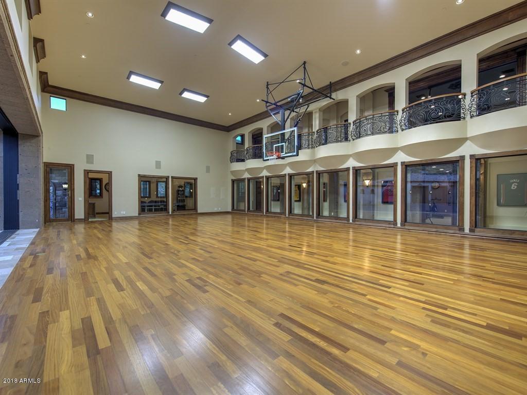 DIAMOND POINT AT LAS SENDAS MOUNTAIN - Residential