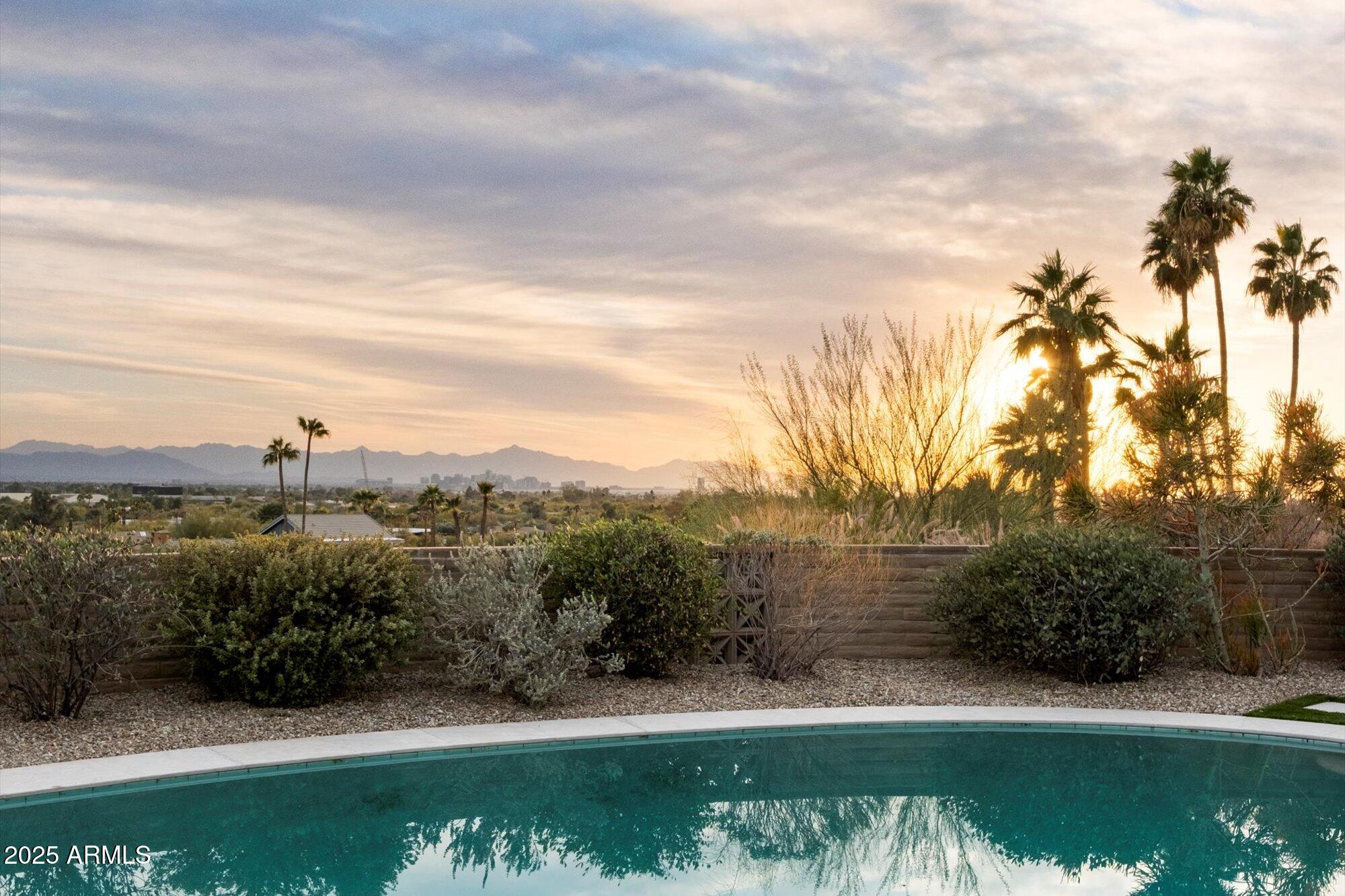 Camelback Foothills - Residential