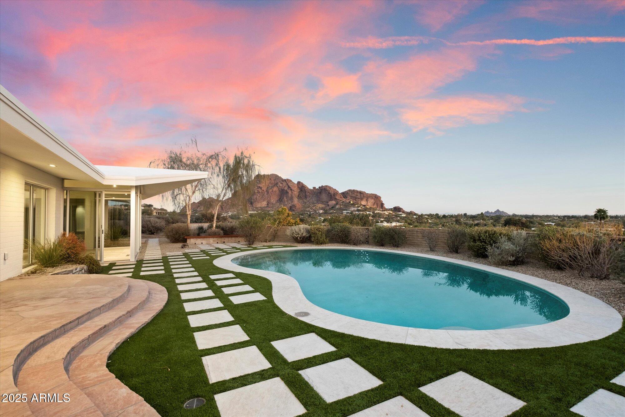 Camelback Foothills - Residential