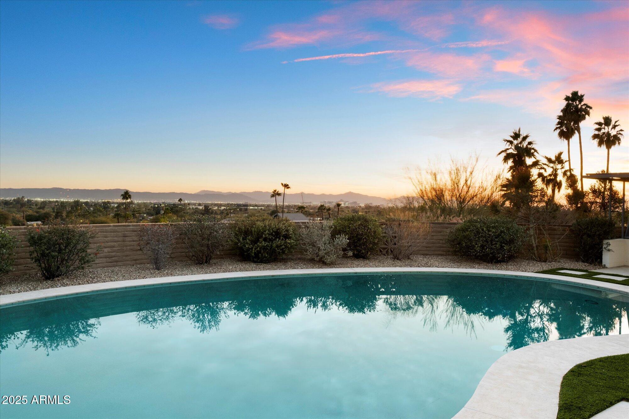Camelback Foothills - Residential