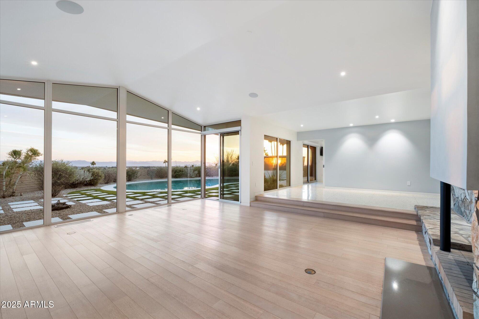 Camelback Foothills - Residential