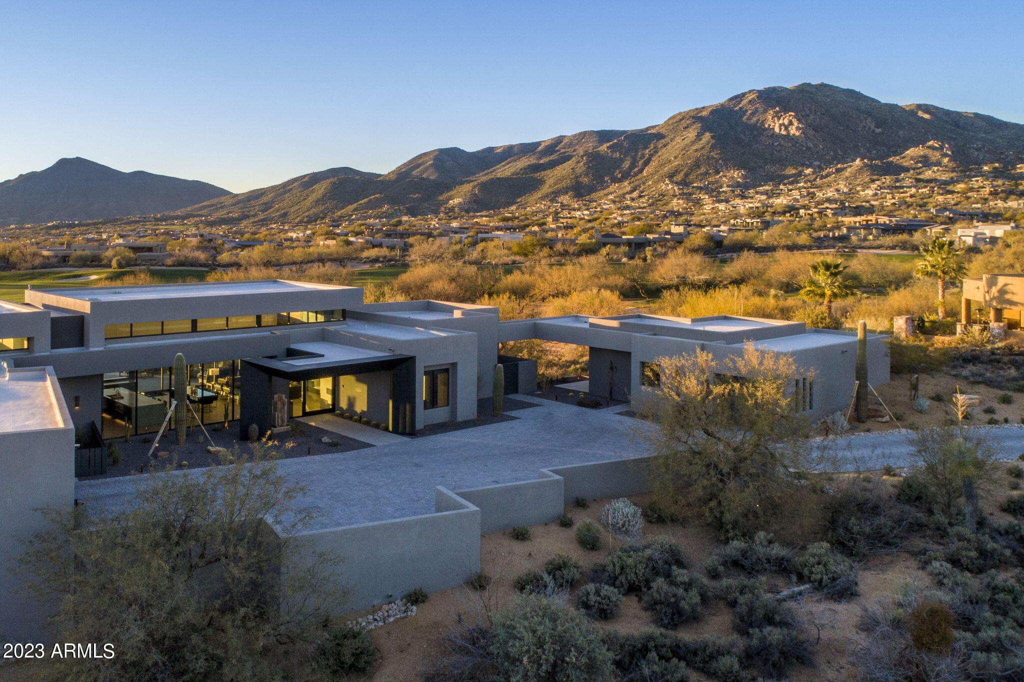 DESERT MOUNTAIN - Residential