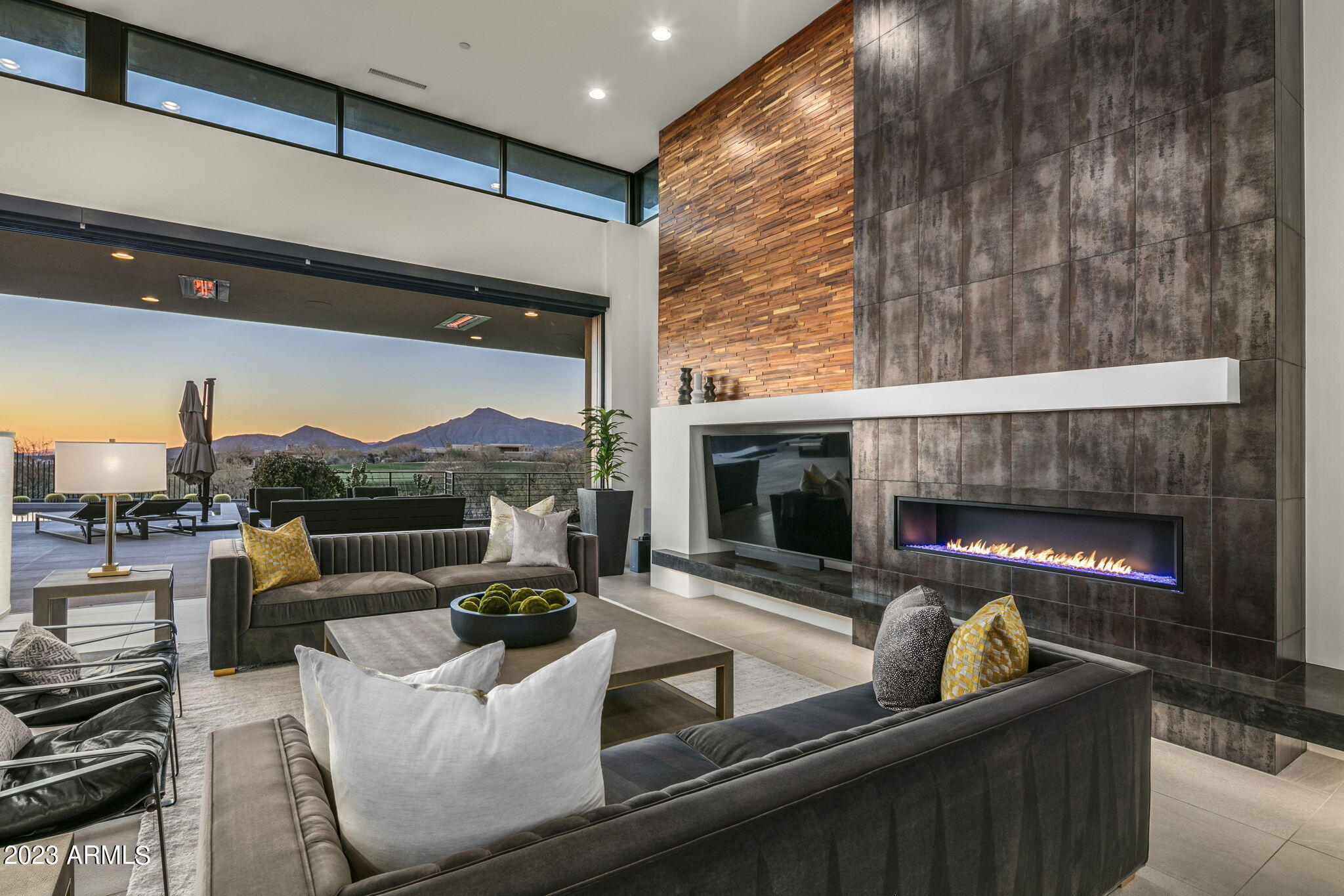 DESERT MOUNTAIN - Residential