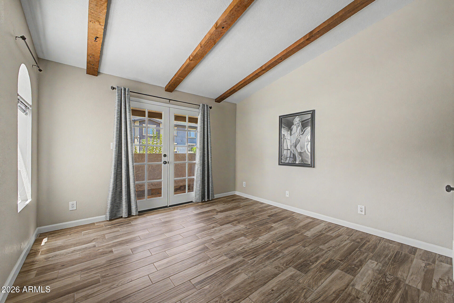 VILLA OESTE LOT 5 - Residential