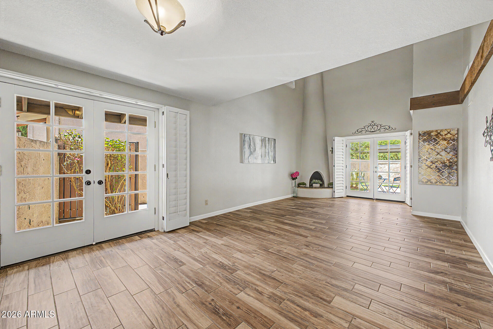 VILLA OESTE LOT 5 - Residential