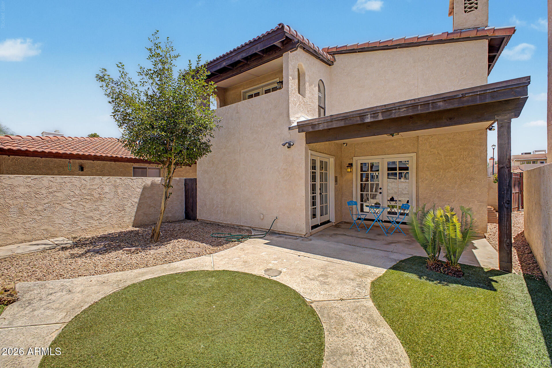 VILLA OESTE LOT 5 - Residential