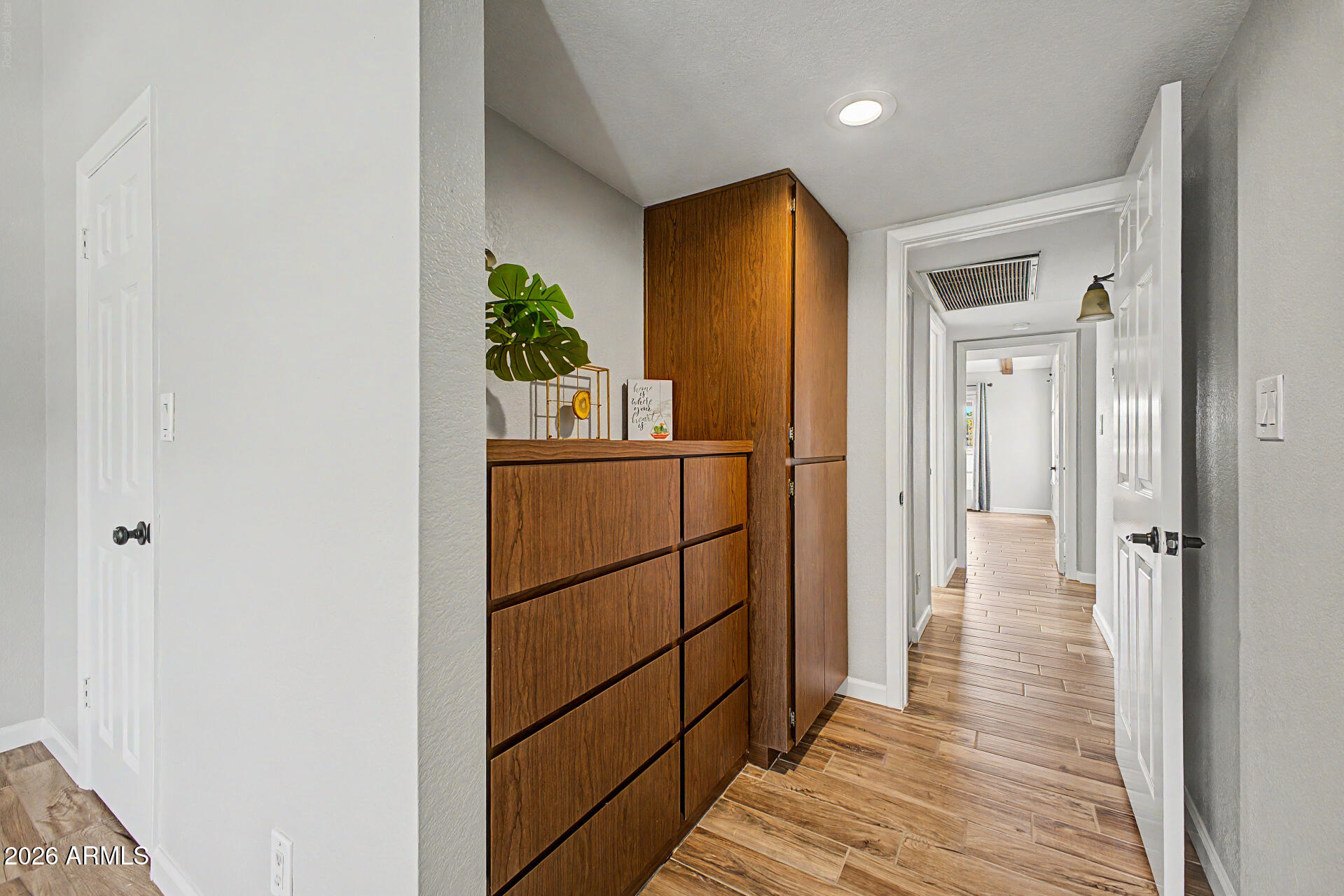 VILLA OESTE LOT 5 - Residential
