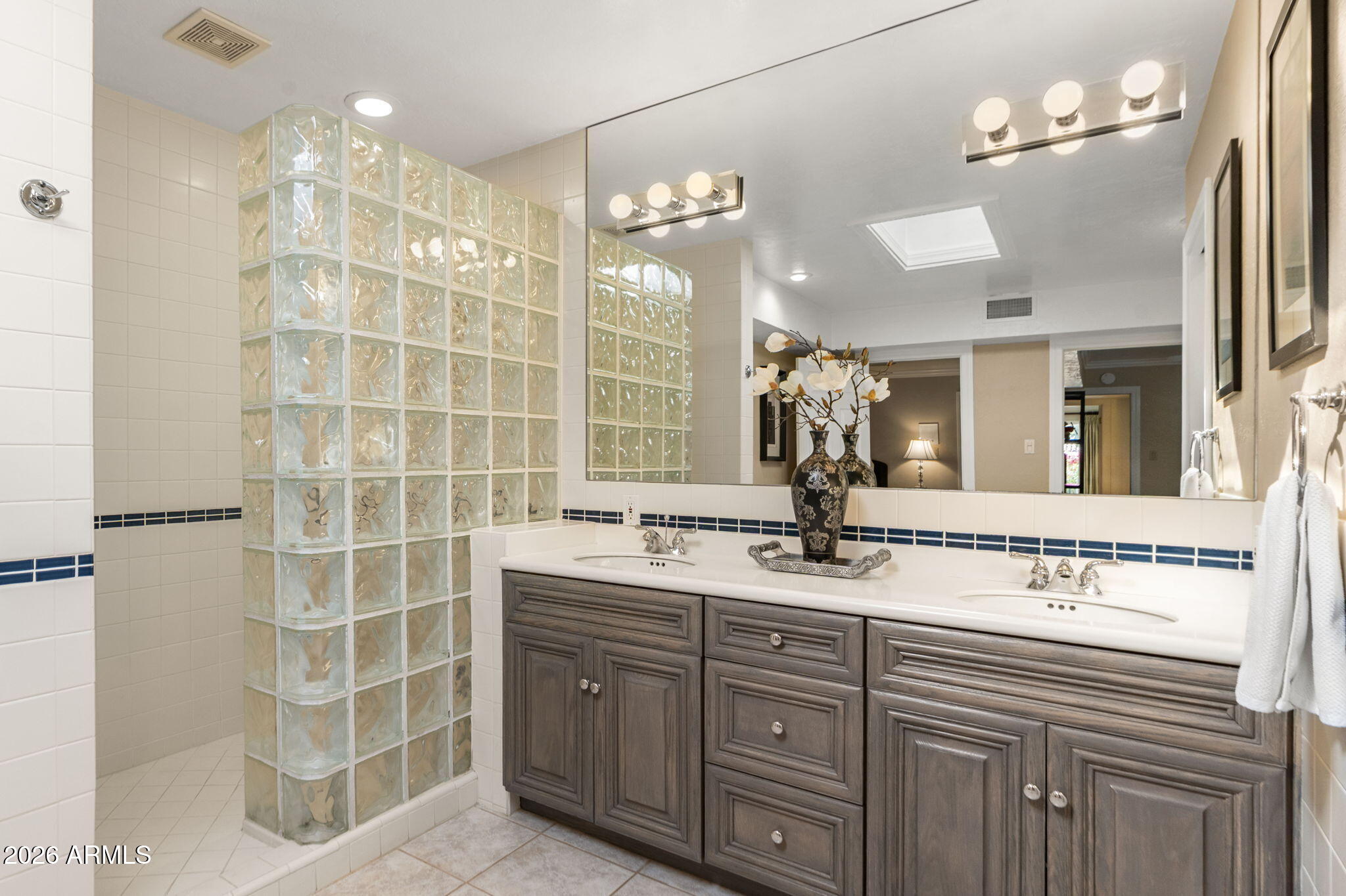PALO OLIVO ESTATES - Residential