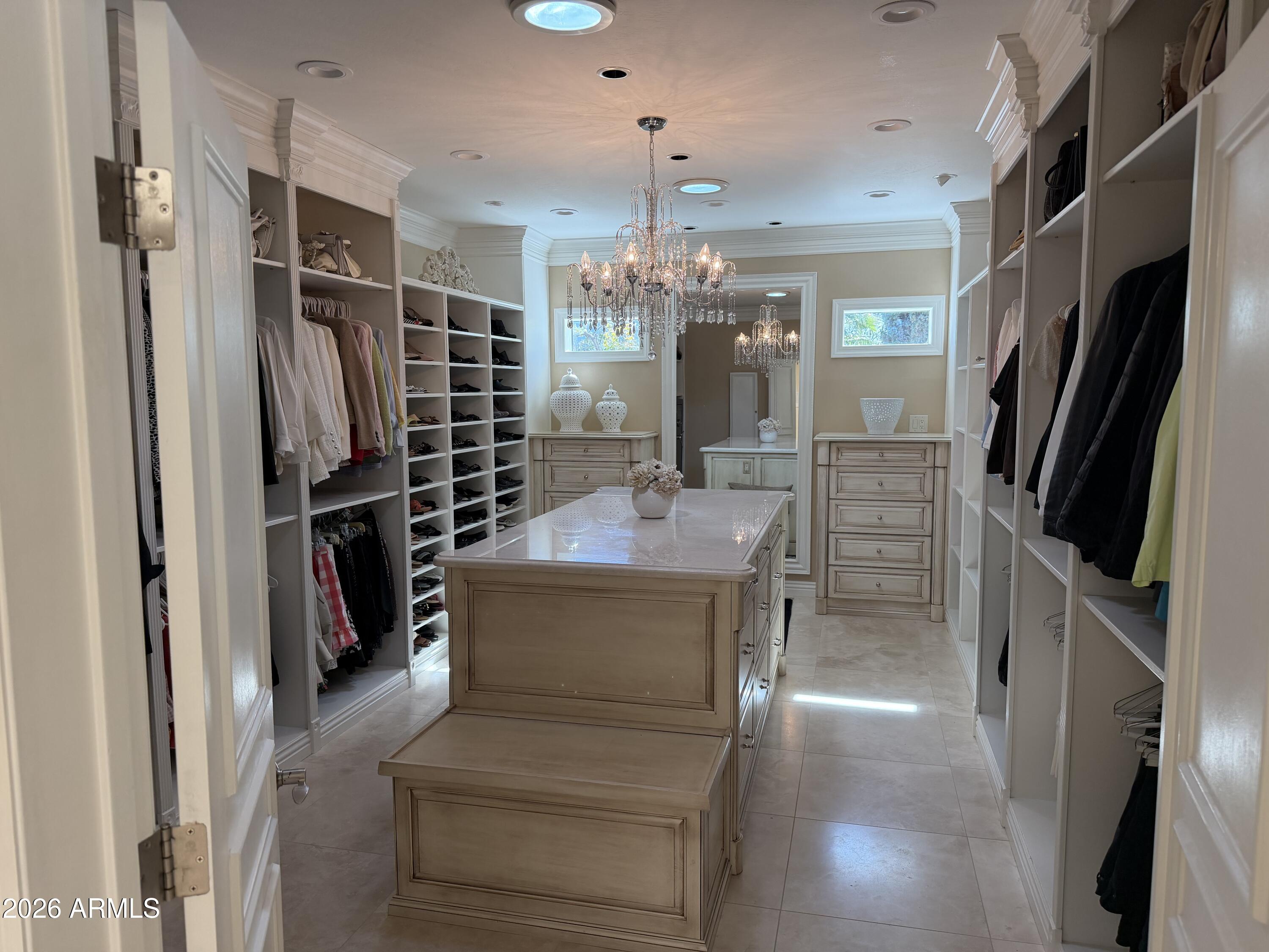 PALO OLIVO ESTATES - Residential