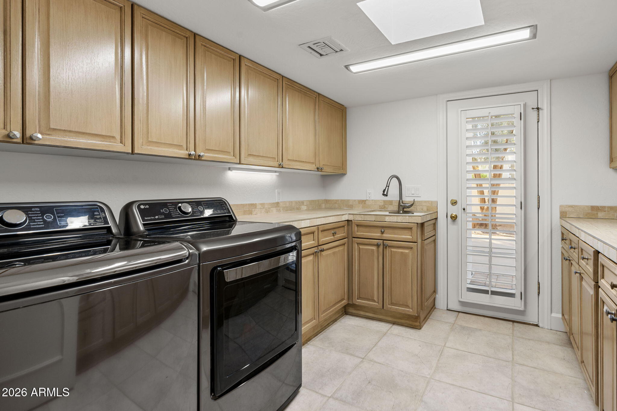 PALO OLIVO ESTATES - Residential