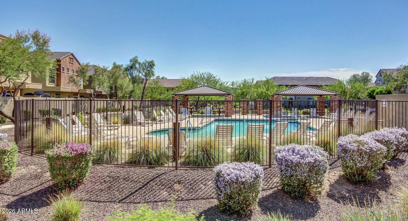 PINNACLE AT DESERT PEAK CONDOMINIUM - Residential
