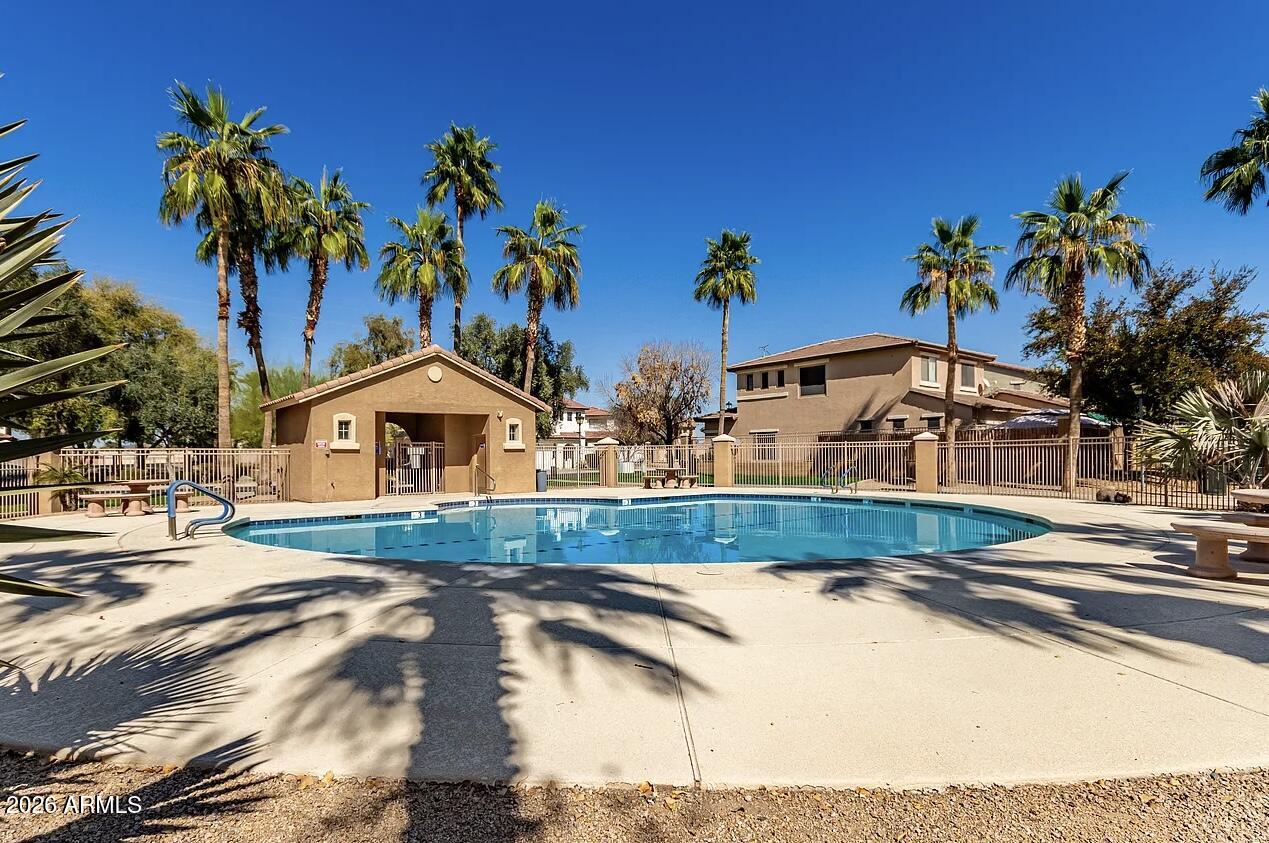 LA PALOMA - Residential