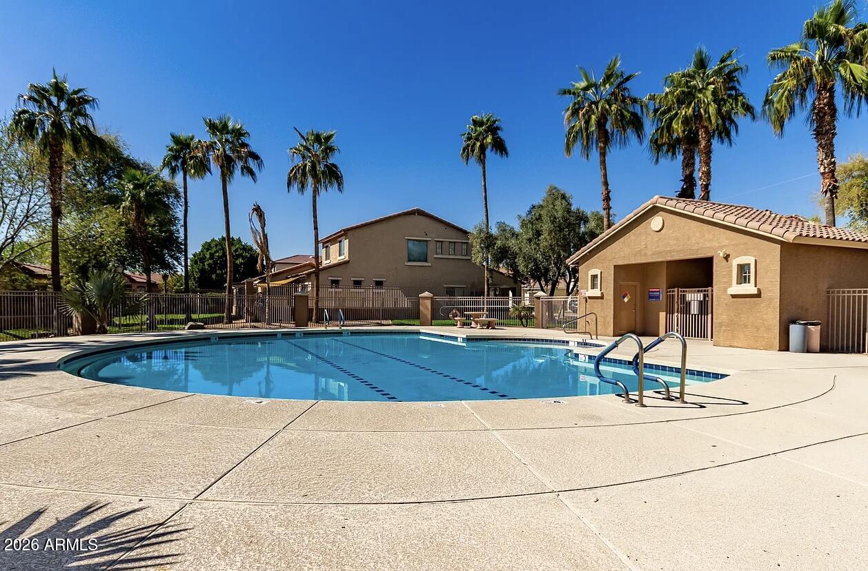LA PALOMA - Residential
