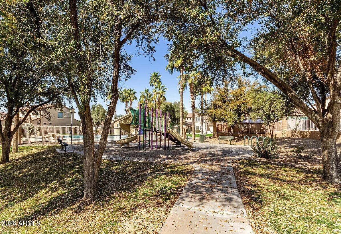 LA PALOMA - Residential