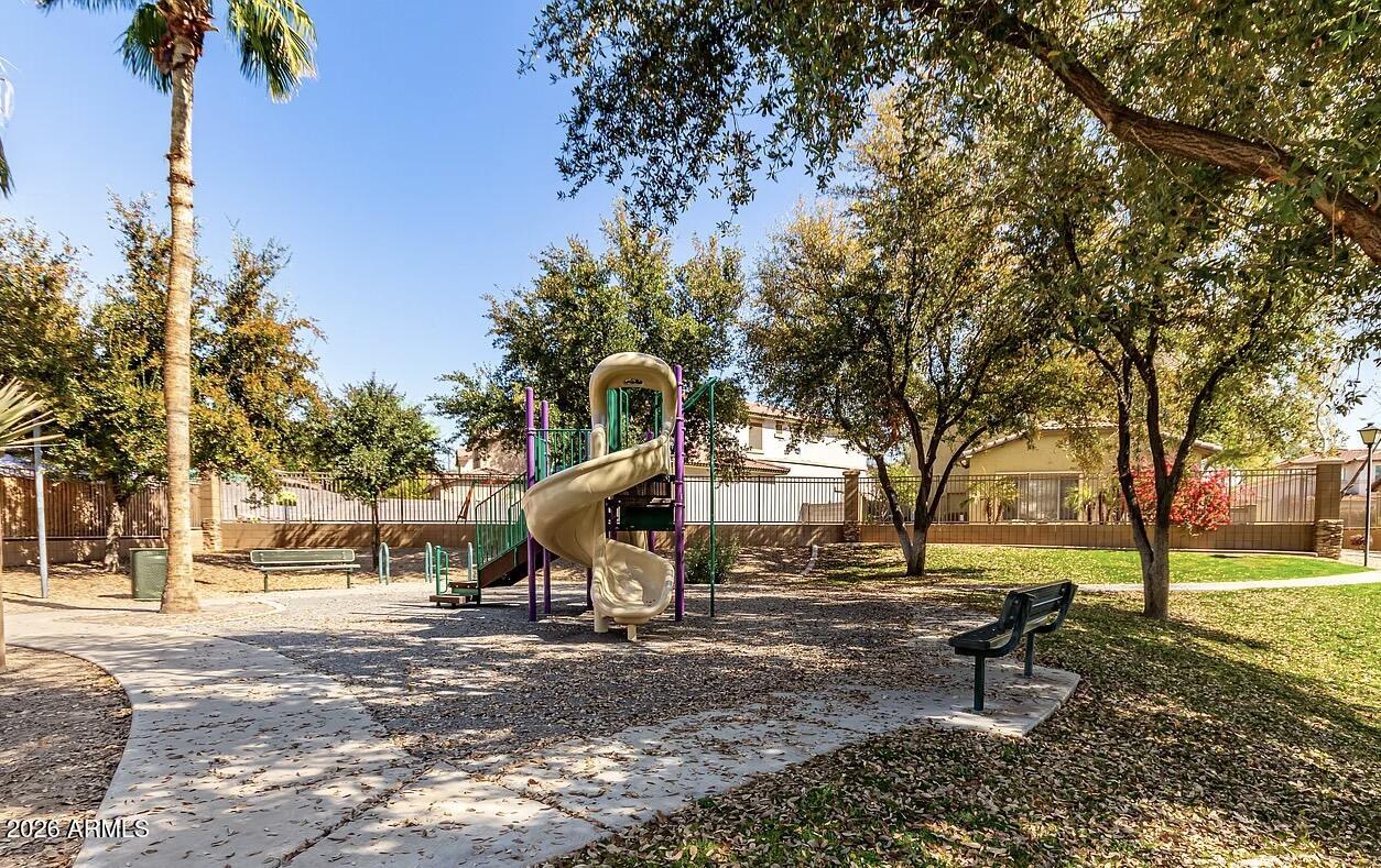 LA PALOMA - Residential