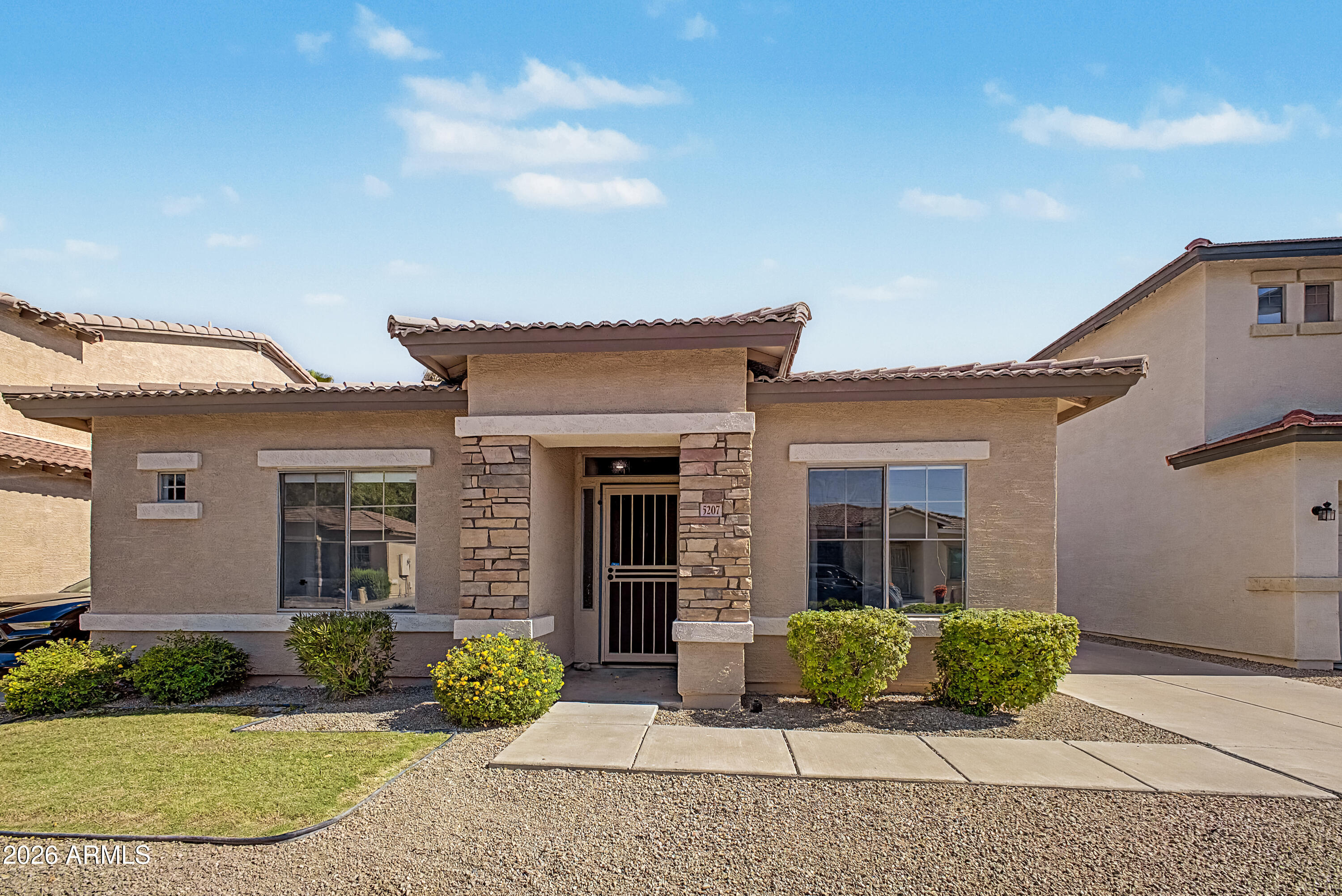 LA PALOMA - Residential
