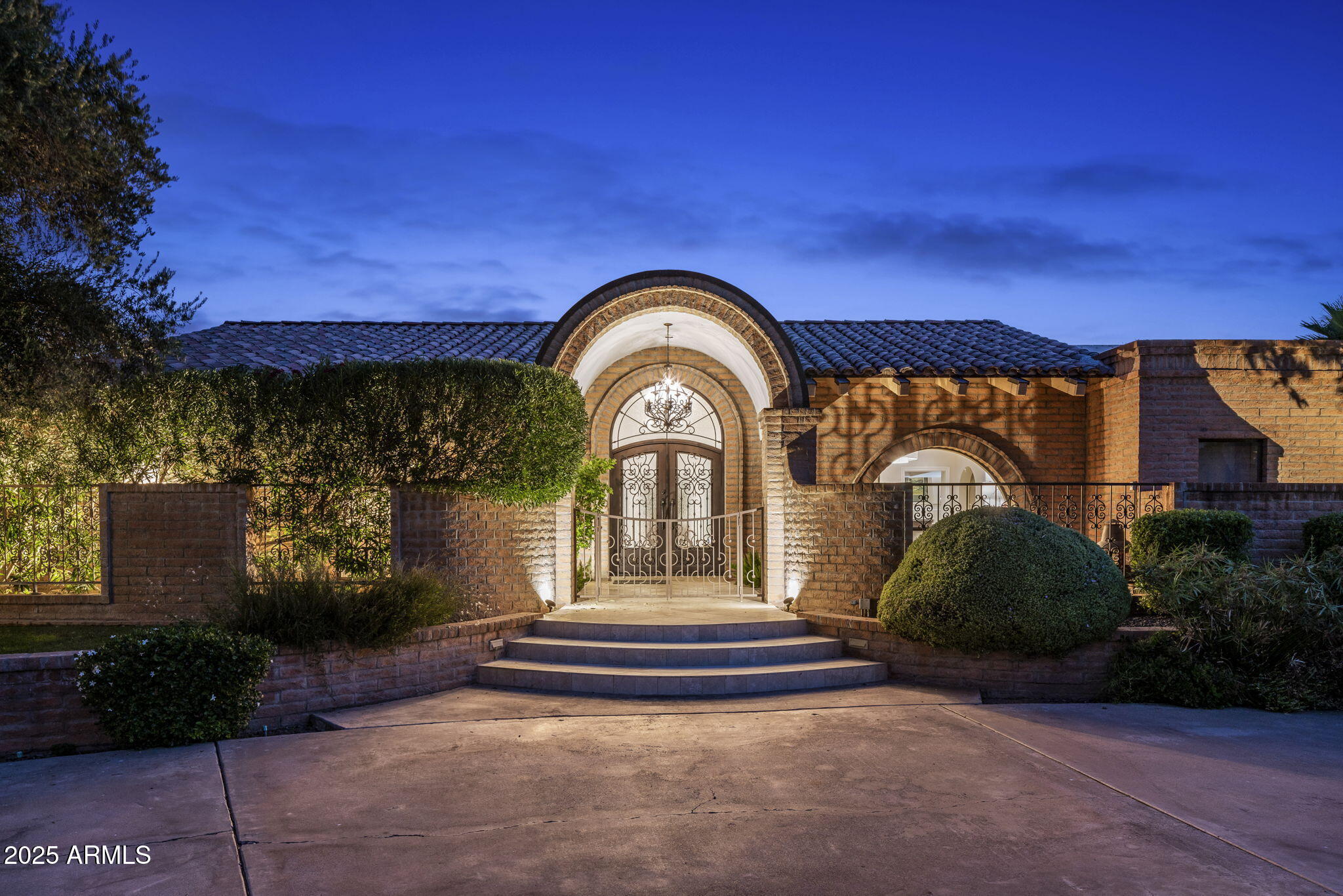 CAMELBACK COUNTRY CLUB ESTATES 3 - Residential