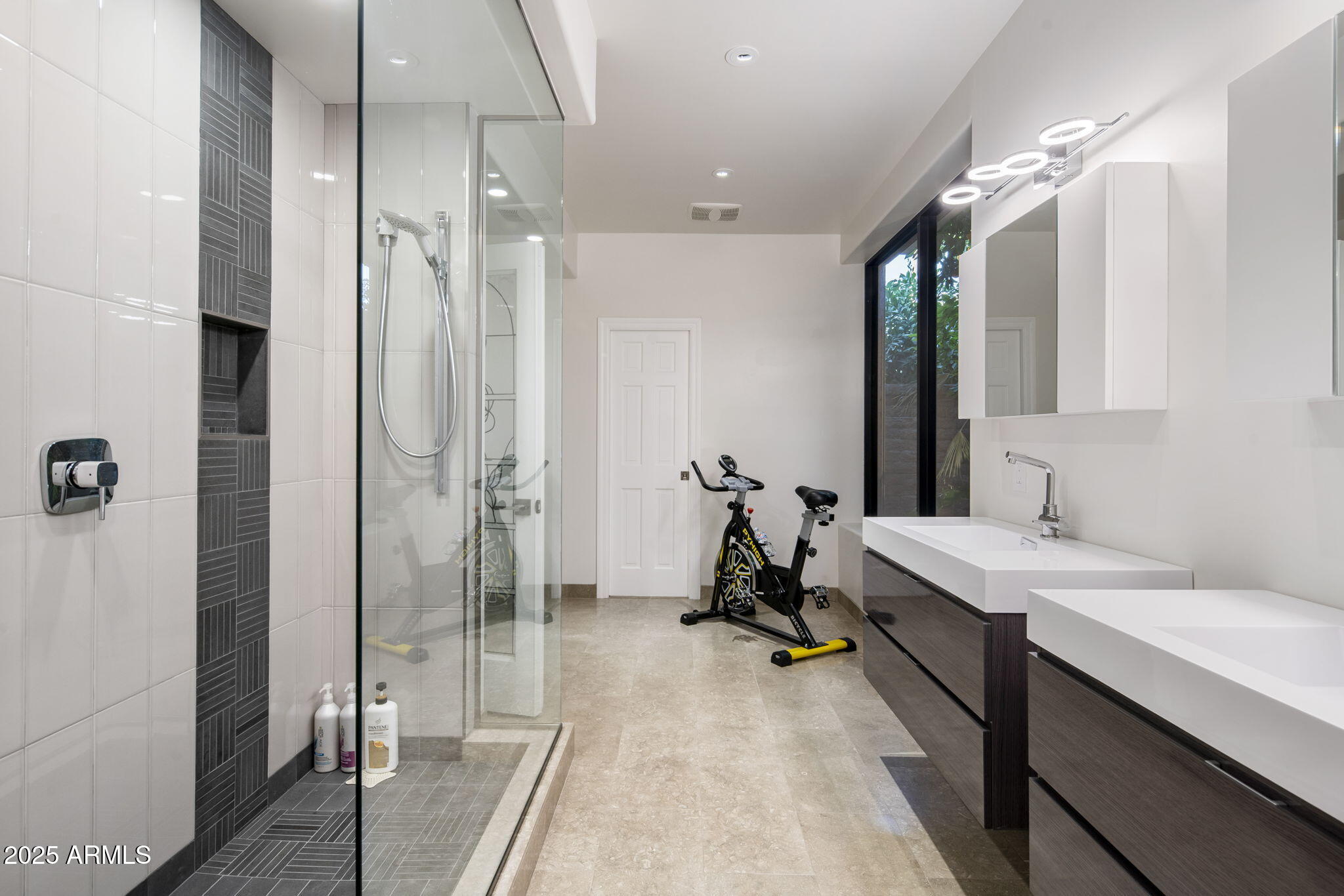 CAMELBACK COUNTRY CLUB ESTATES 3 - Residential