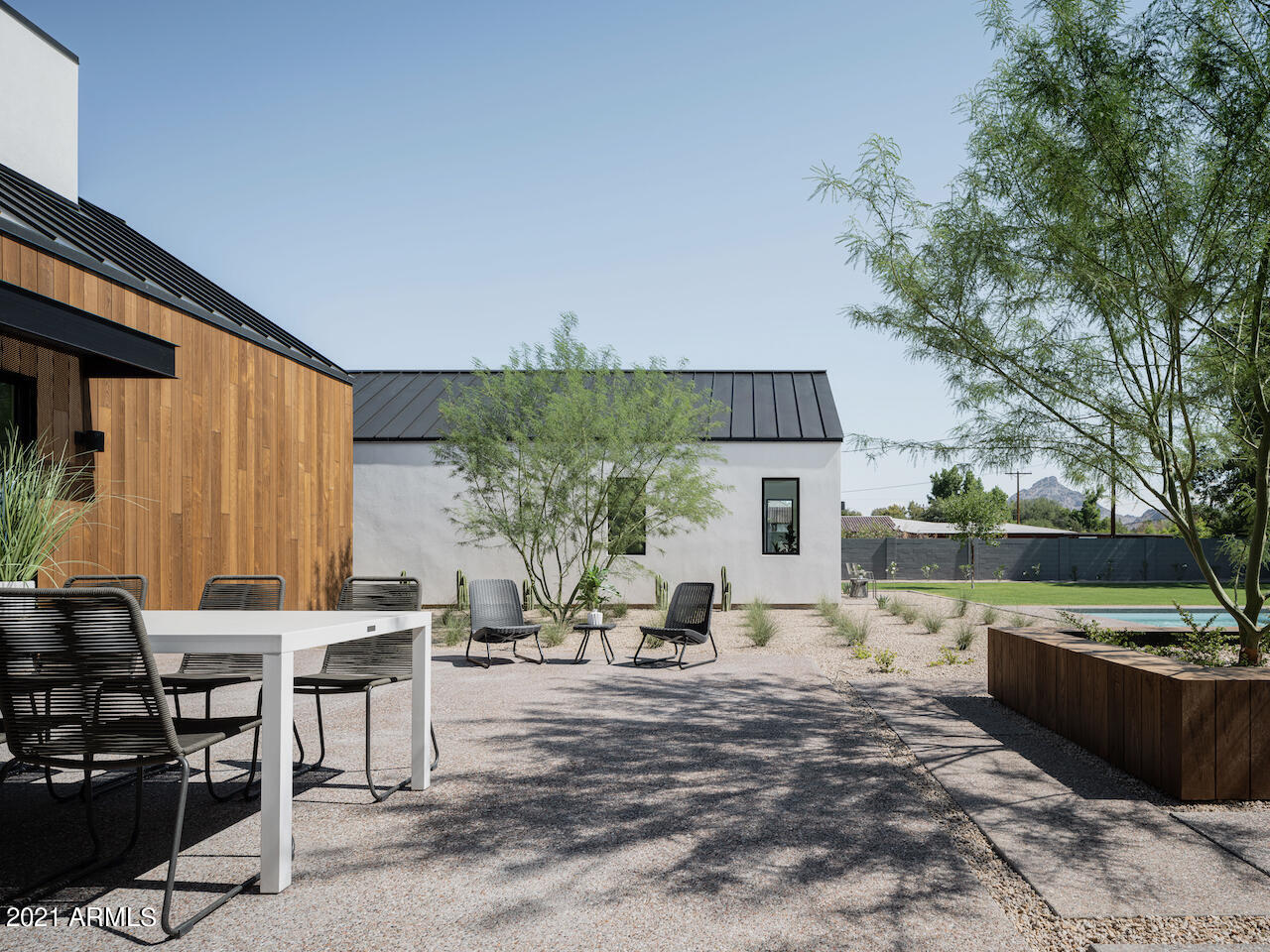 BARTLETT ESTATES - Residential