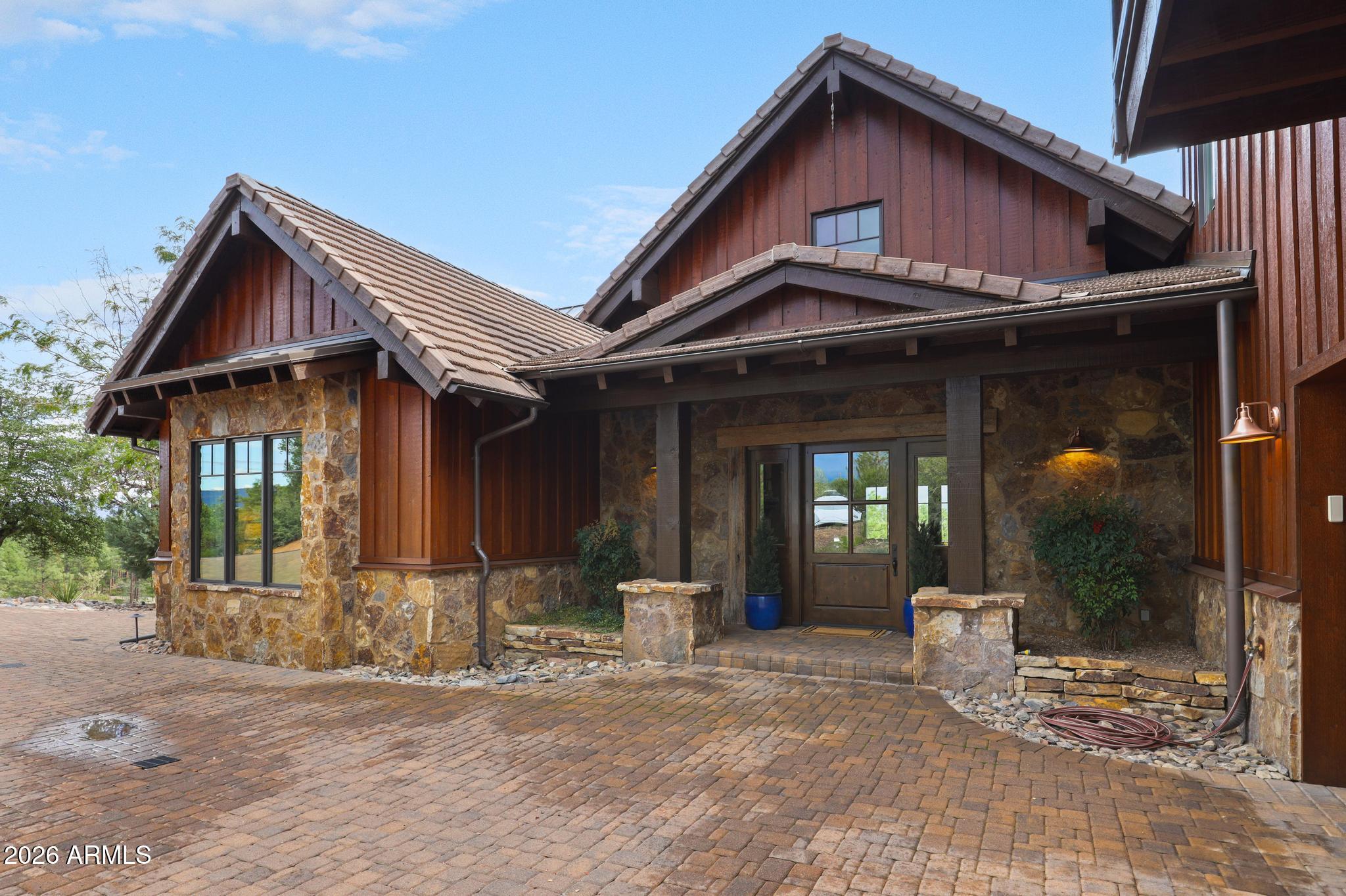 RIM GOLF CLUB PHASE 2 - Residential