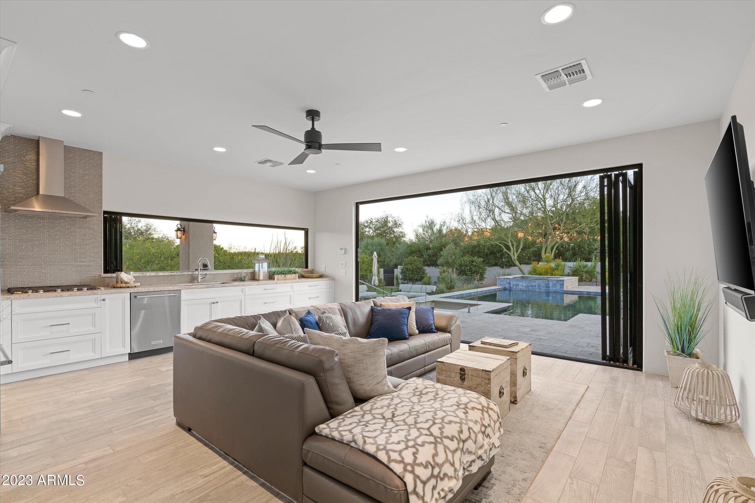 VISTA LINDA - Residential