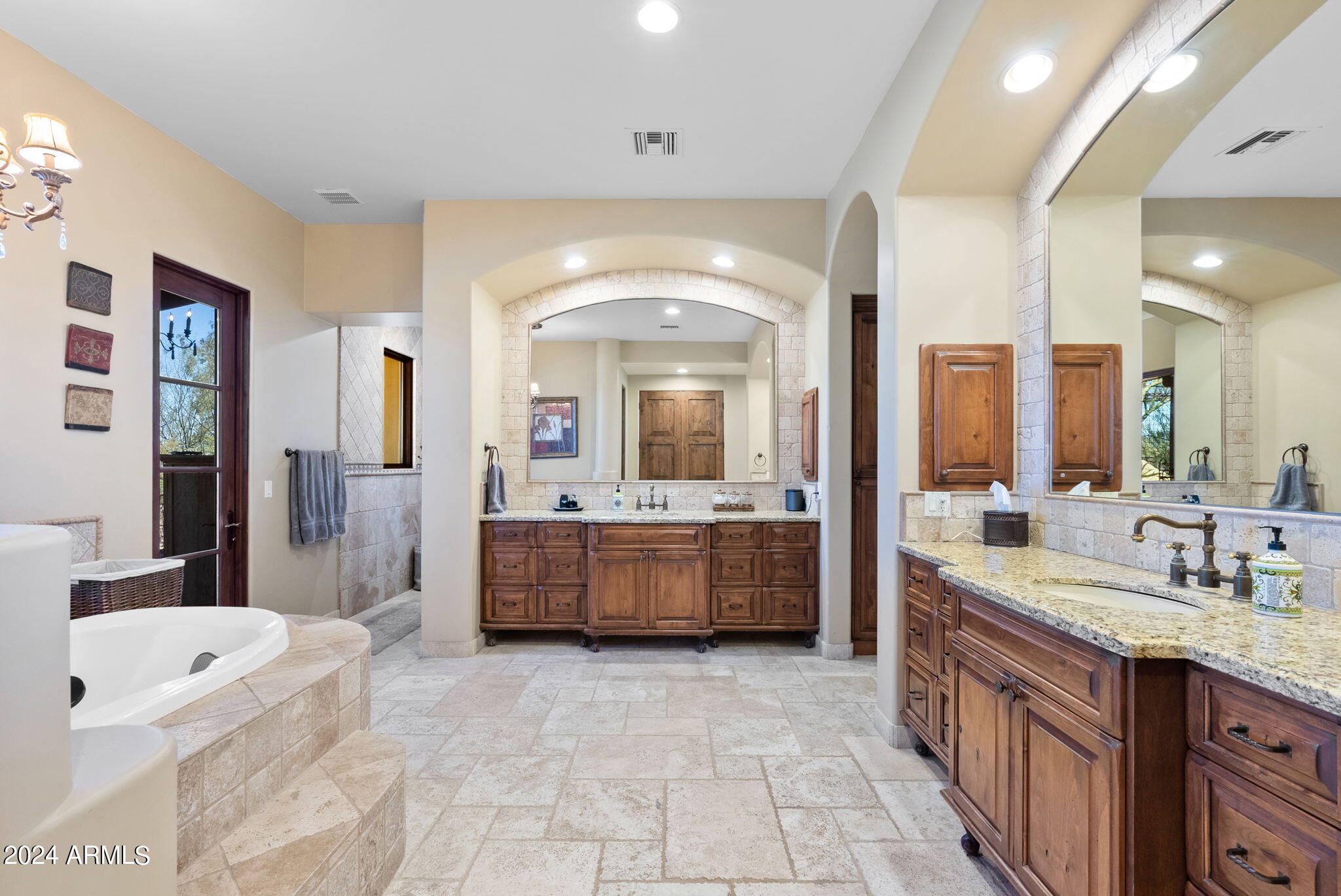 Rio Verde Foothills Equestrian Estate - Residential