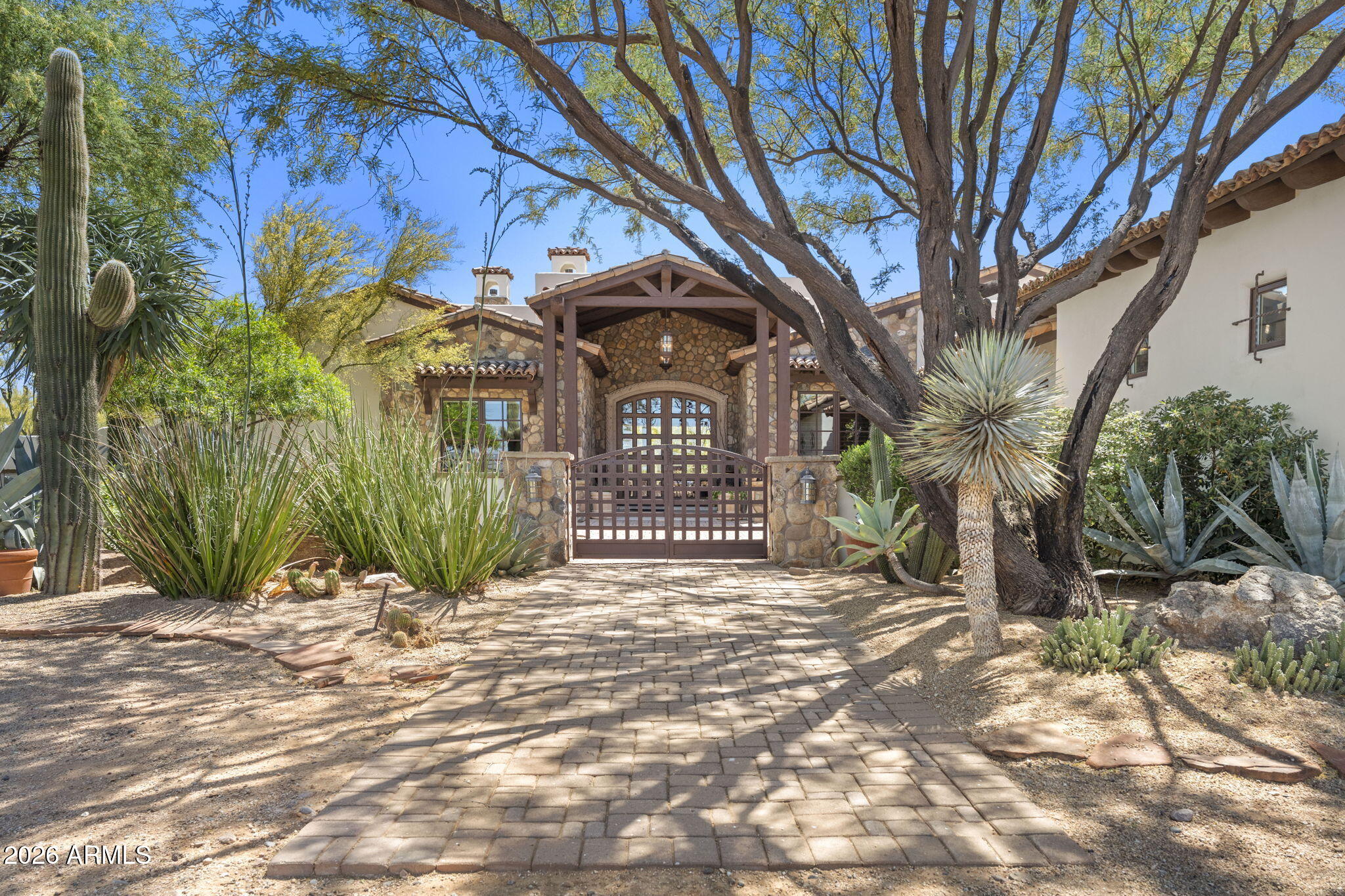 Rio Verde Foothills Equestrian Estate - Residential