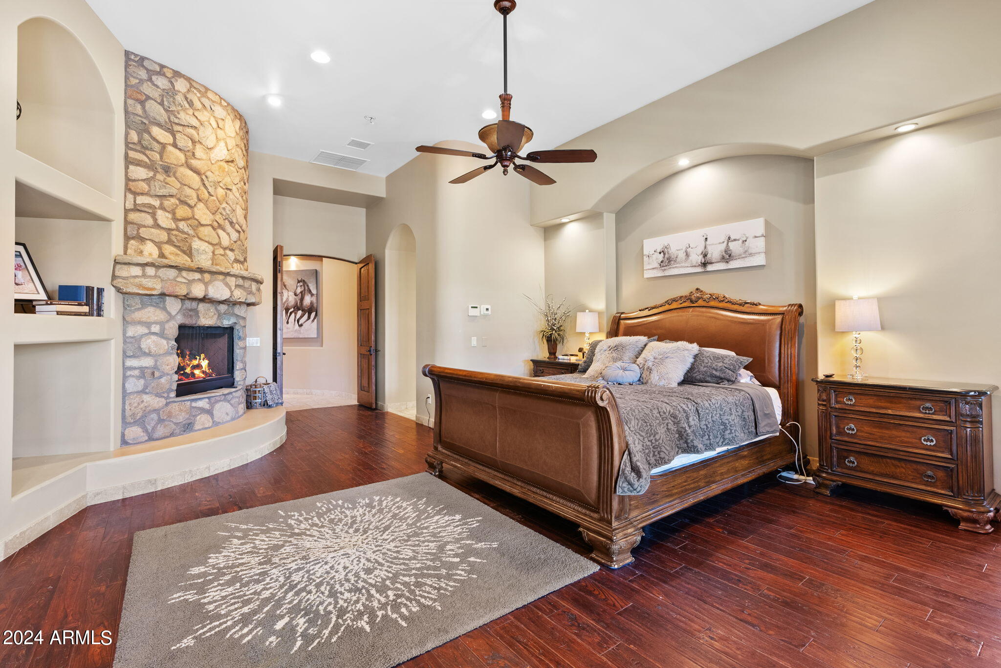 Rio Verde Foothills Equestrian Estate - Residential