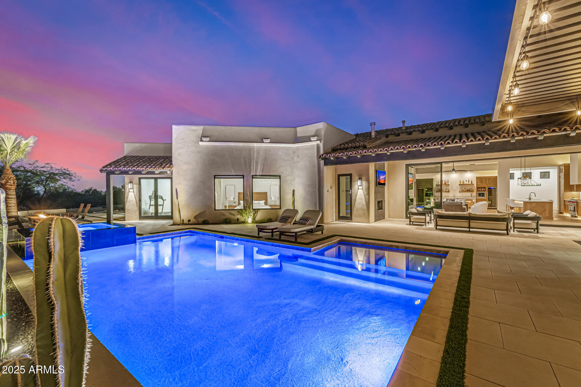 LONE MOUNTAIN ESTATES - Residential
