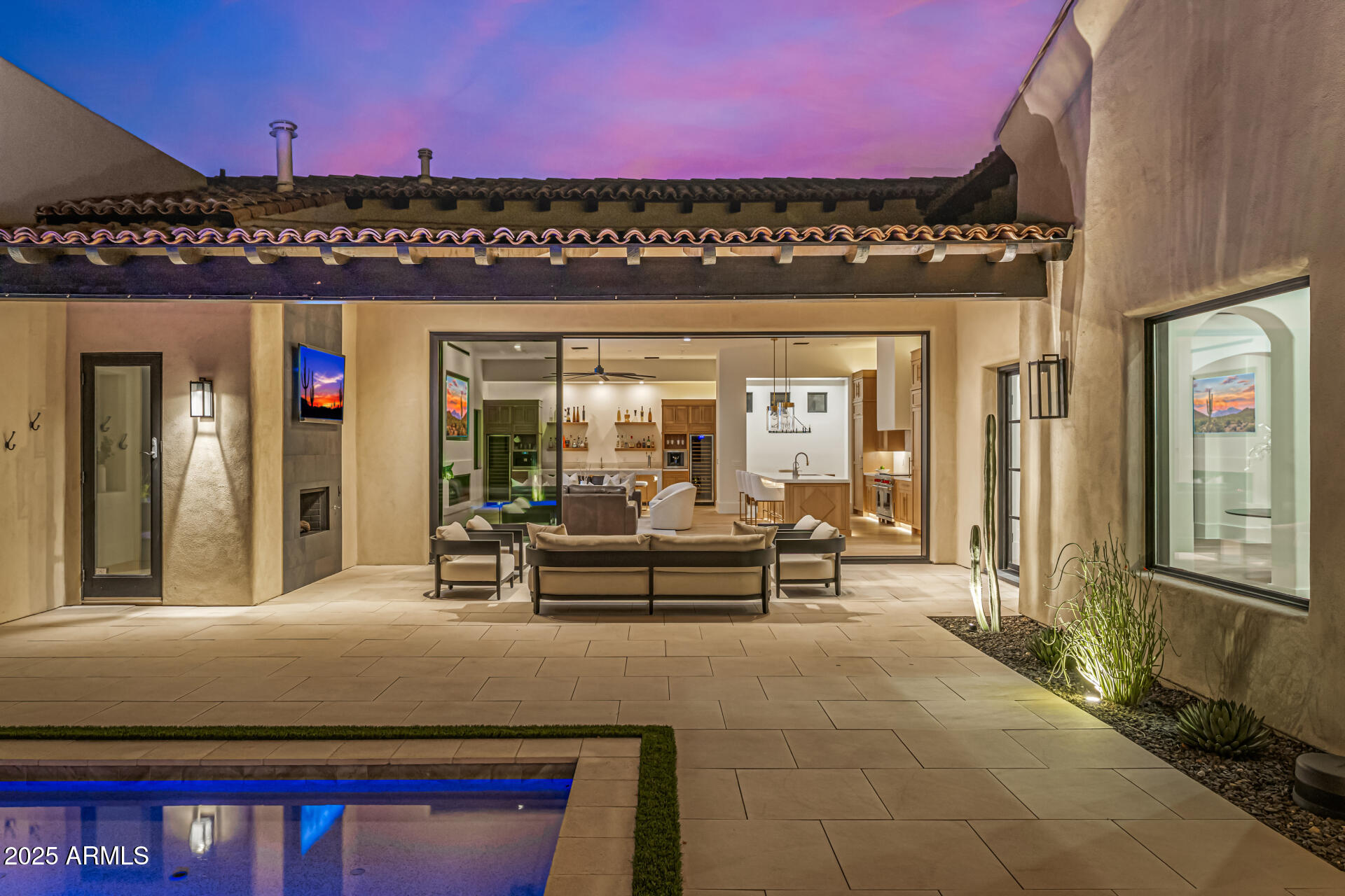 LONE MOUNTAIN ESTATES - Residential