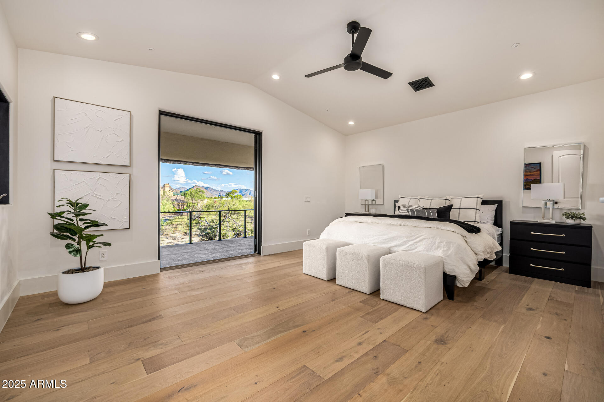 LONE MOUNTAIN ESTATES - Residential
