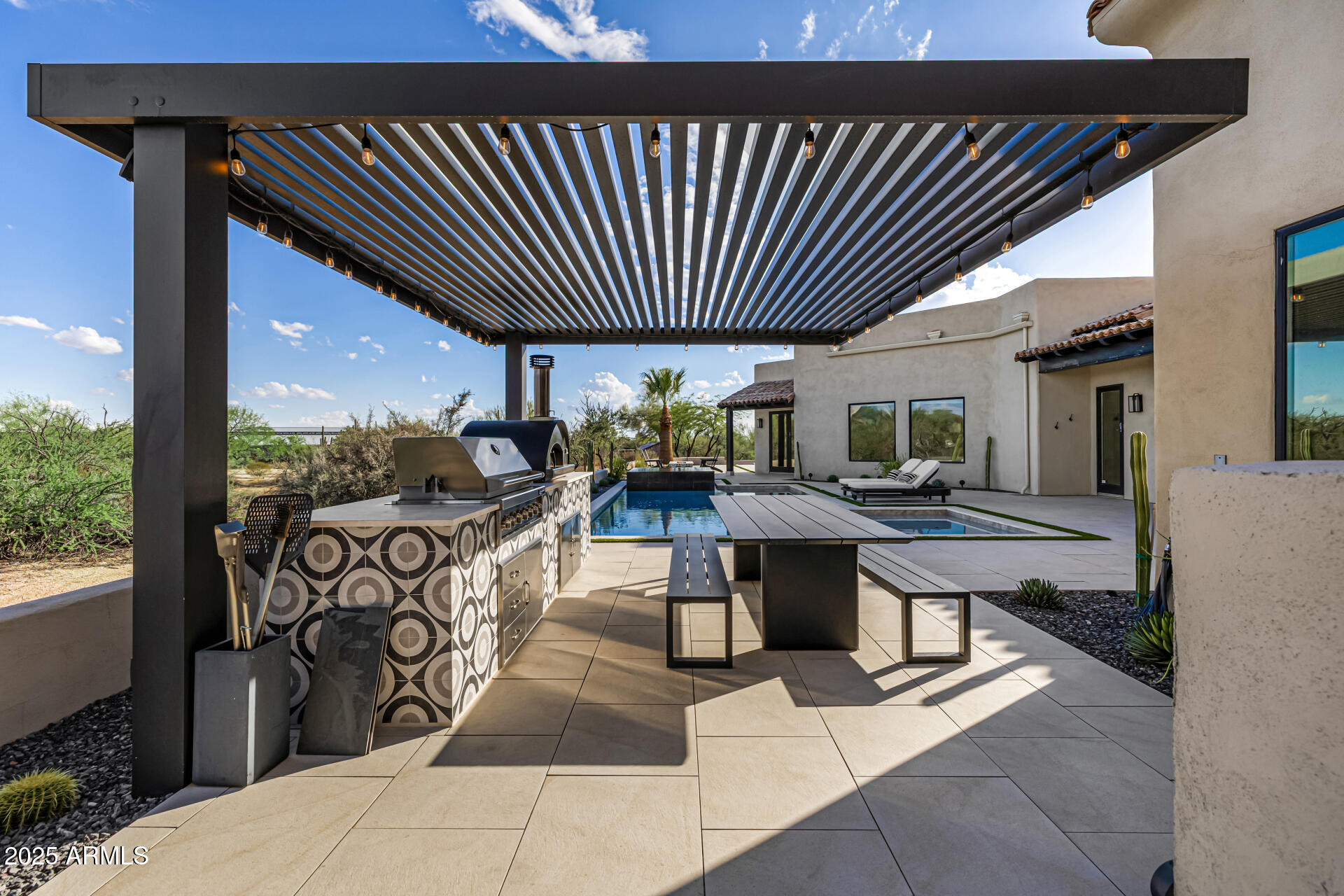 LONE MOUNTAIN ESTATES - Residential
