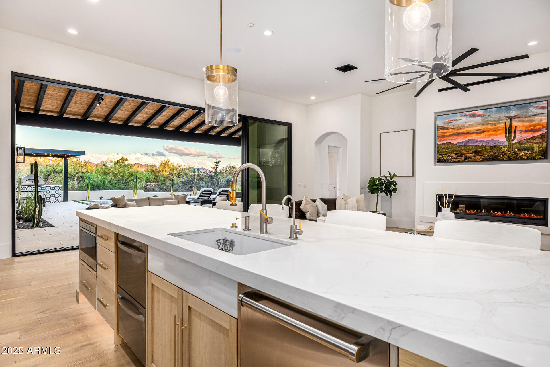 LONE MOUNTAIN ESTATES - Residential